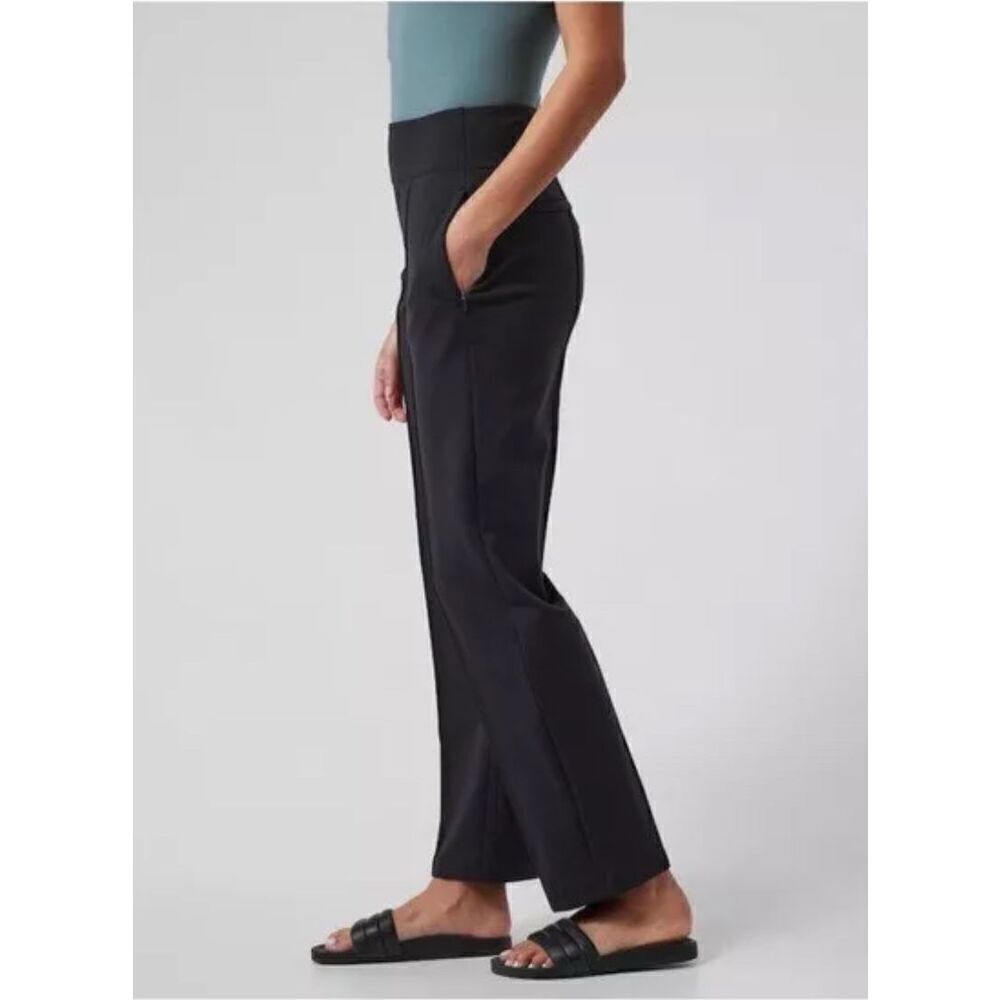 Athleta Eastbound Straight Pull On Pant Stretch Zip Pockets Black Size 14 988039